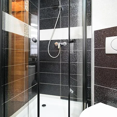 Goralski Dom Z Kominkiem 木屋 *