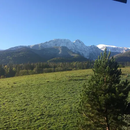 Goralski Dom Z Kominkiem シャレー