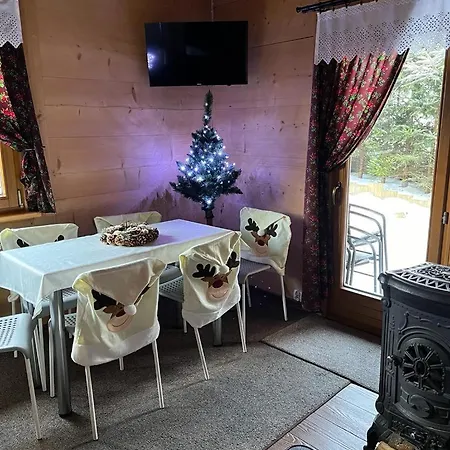 Goralski Dom Z Kominkiem * ザコパネ