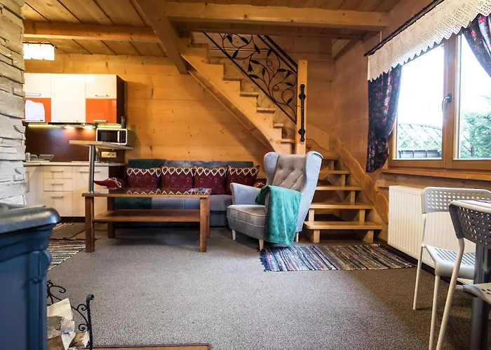 Goralski Dom Z Kominkiem