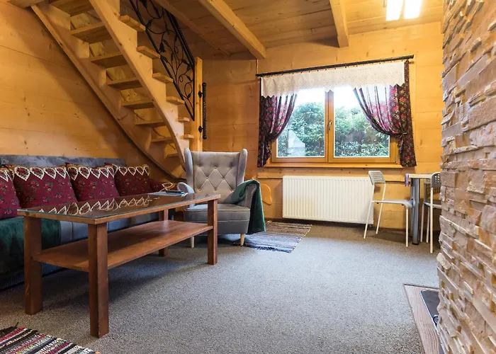 Goralski Dom Z Kominkiem * 자코파네